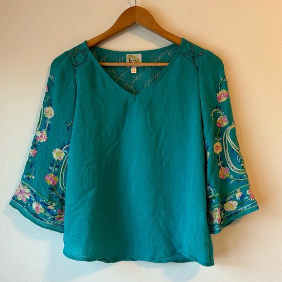 Fig and Flower Embroidered Sleeve Turquoise Flowy Rayon VNeck Lightweight Sz PS - Picture 1 of 15
